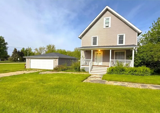Homes for sale in Paw Paw, IL | 240 Maple St, Paw Paw, IL 61353 | MLS# 12661551