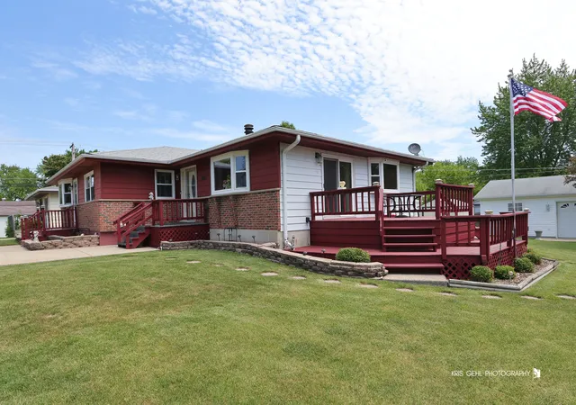 Homes for sale in Zion, IL | 2019 Gilboa Ave, Zion, IL 60099 | MLS# 12661727