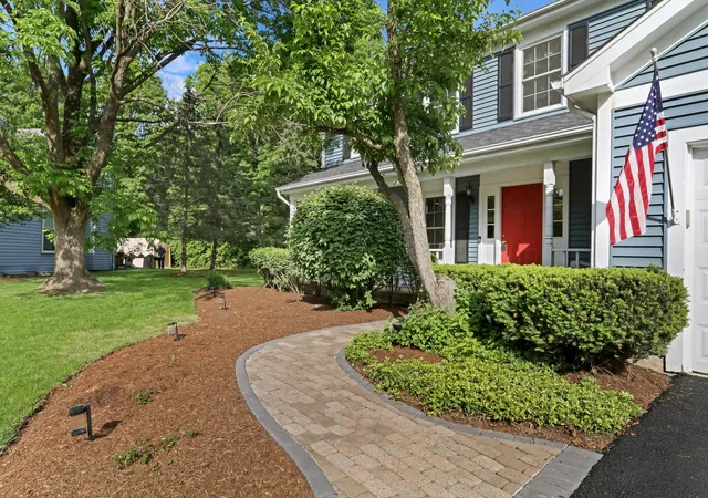 39th image of 827 Hartford Dr, Gurnee, IL 60031 | MLS# 12661916