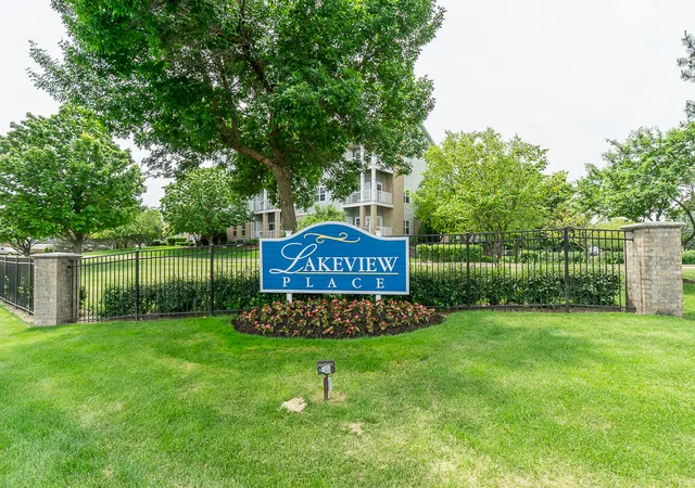 2nd image of 1291 W Lake St #103, Addison, IL 60101 | MLS# 12661931
