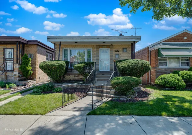 Homes for sale in Chicago, IL | 8745 S Euclid Ave, Chicago, IL 60617 | MLS# 12662038