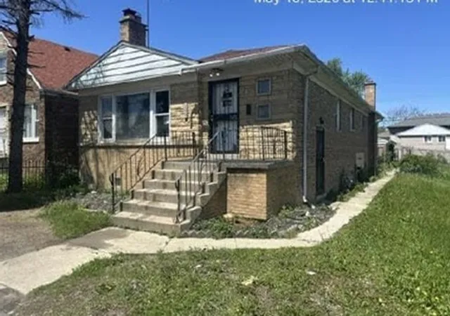 2nd image of 189 E 147th St, Harvey, IL 60426 | MLS# 12662069