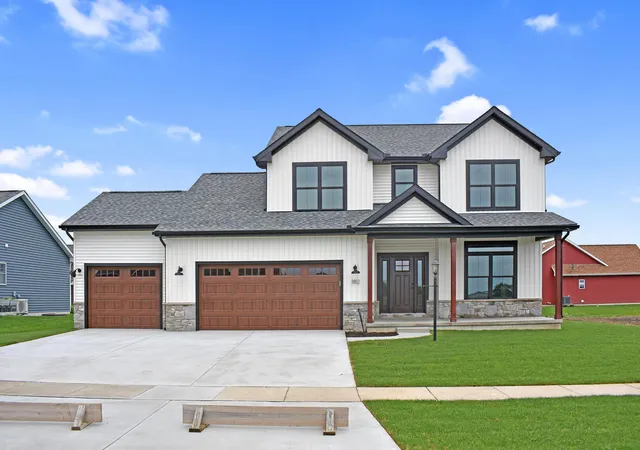 Homes for sale in Mahomet, IL | 1812 Sunny Acres Rd, Mahomet, IL 61853 | MLS# 12662072