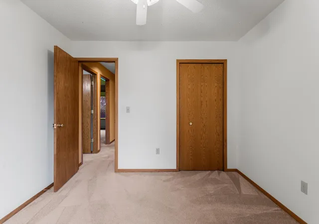 Homes for sale in Urbana, IL | 2005 Eagle Ridge Court, Urbana, IL 61802 | Houzeo