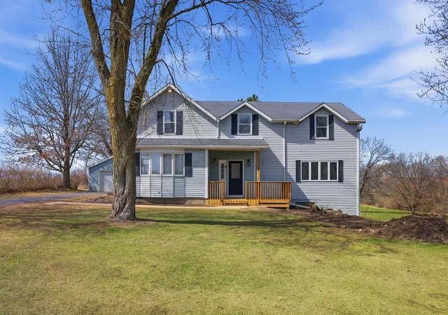 Homes for sale in Hampshire, IL | 17n620 Ketchum Rd, Hampshire, IL 60140 | MLS# 12662107
