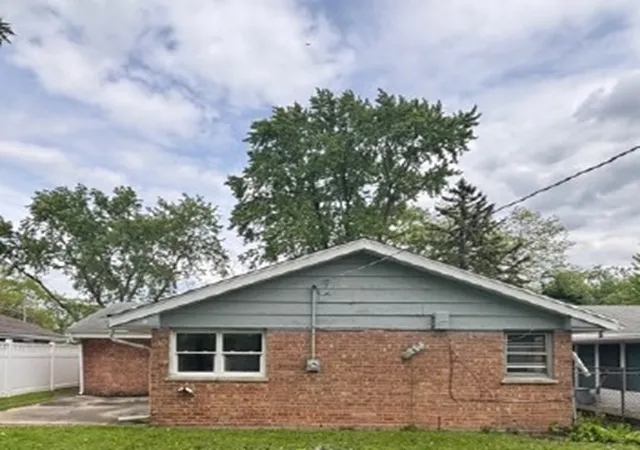 3rd image of 3104 Hopkins St, Steger, IL 60475 | MLS# 12662180