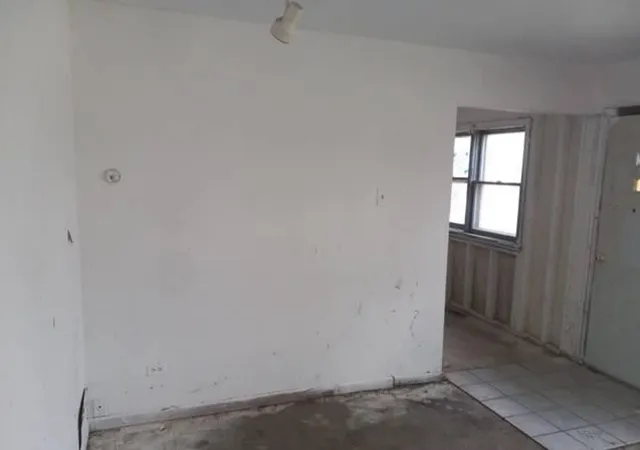 5th image of 3104 Hopkins St, Steger, IL 60475 | MLS# 12662180