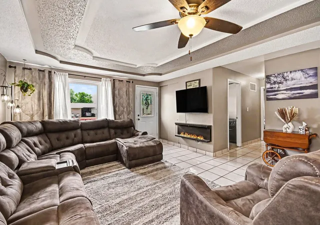 4th image of 2314 Webster Ave, Joliet, IL 60436 | MLS# 12662184
