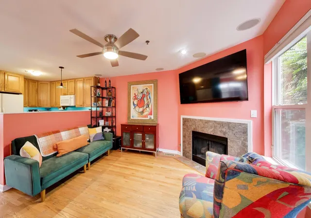 Homes for sale in Chicago, IL | 2011 W Chase Ave #2, Chicago, IL 60645 | MLS# 12662384