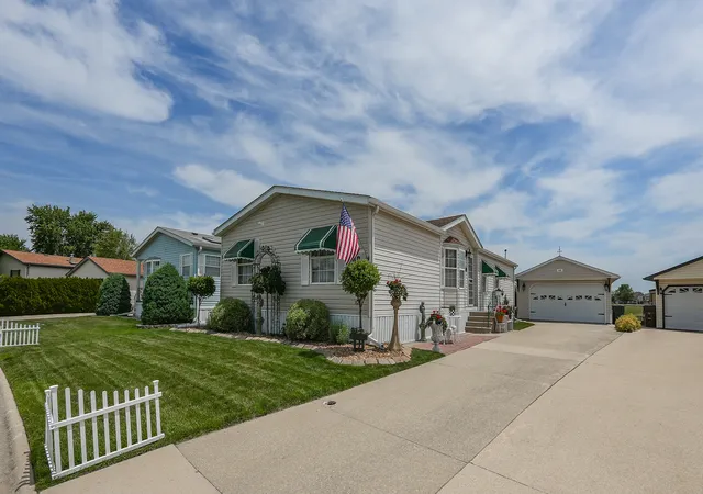 Homes for sale in Manteno, IL | 48 Norway Dr, Manteno, IL 60950 | MLS# 12662486