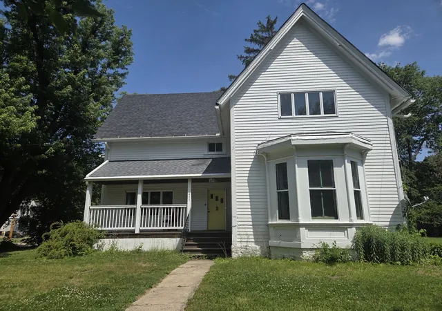 Homes for sale in Oregon, IL | 411 N 6th St, Oregon, IL 61061 | MLS# 12662488