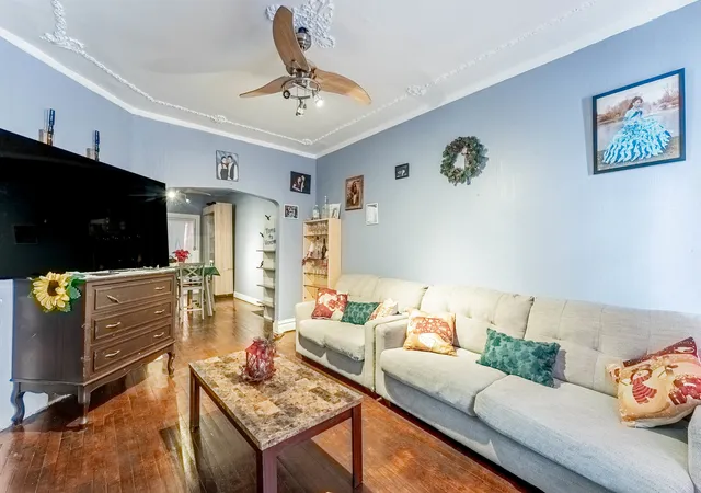 Photo 3 of Townhouse for sale at 6933 S Michigan Ave #0, Chicago, IL 60637 | MLS# 12662757 | Listing updated on 2026-06-05