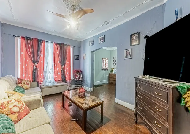 Photo 3 of Townhouse for sale at 6933 S Michigan Ave #0, Chicago, IL 60637 | MLS# 12662757 | Listing updated on 2026-06-05