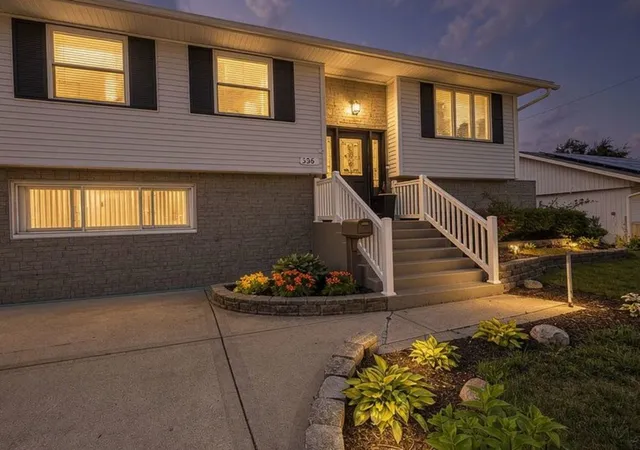 Homes for sale in Romeoville, IL | 336 Hemlock Ave, Romeoville, IL 60446 | MLS# 12662787