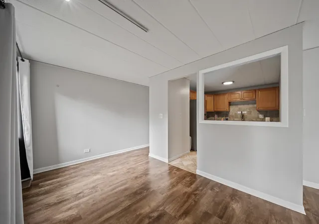 Homes for sale in Schaumburg, IL | 1102 Westover Ln #1B, Schaumburg, IL 60193 | MLS# 12662849