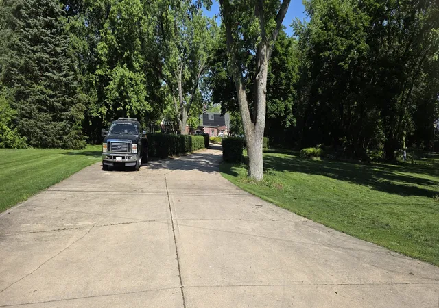 Homes for sale in West Chicago, IL | 1n521 Mac Queen Dr Dr, West Chicago, IL 60185 | MLS# 12662956