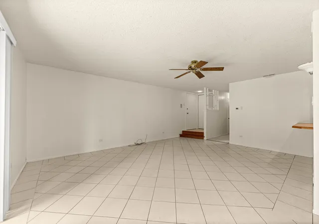 Homes for sale in Palos Hills, IL | 8245 Poplar Ln #5B, Palos Hills, IL 60465 | MLS# 12662967