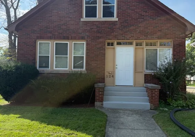 Photo 3 of Single family home for sale at 524 N Butrick St, Waukegan, IL 60085 | MLS# 12662974 | Listing updated on 2026-10-02