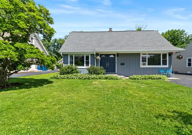 Homes for sale in Downers Grove, IL | 4335 Prospect Ave, Downers Grove, IL 60515 | MLS# 12662994