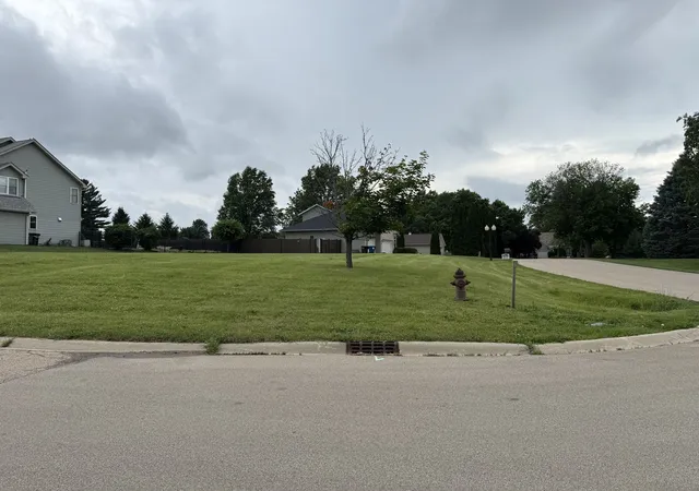 2nd image of 1000 Autumn Ridge Ct, Princeton, IL 61356 | MLS# 12663032