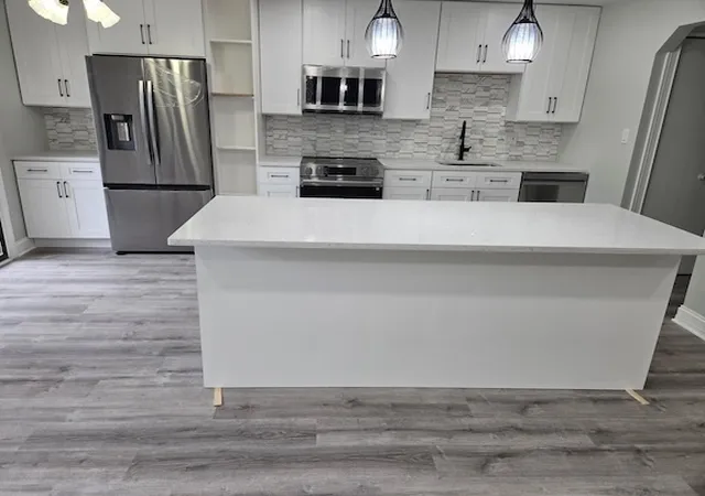 3rd image of 9242 Gross Point Rd #107, Skokie, IL 60077 | MLS# 12663121