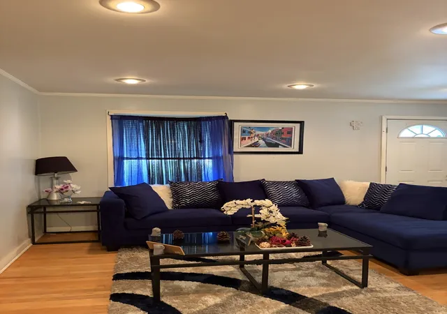 Photo 3 of Townhouse for sale at 9815 S Clyde Ave, Chicago, IL 60617 | MLS# 12663219 | Listing updated on 2026-07-05