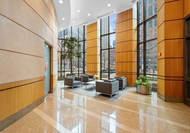 2nd image of 400 N La Salle Dr #3306, Chicago, IL 60654 | MLS# 12663225