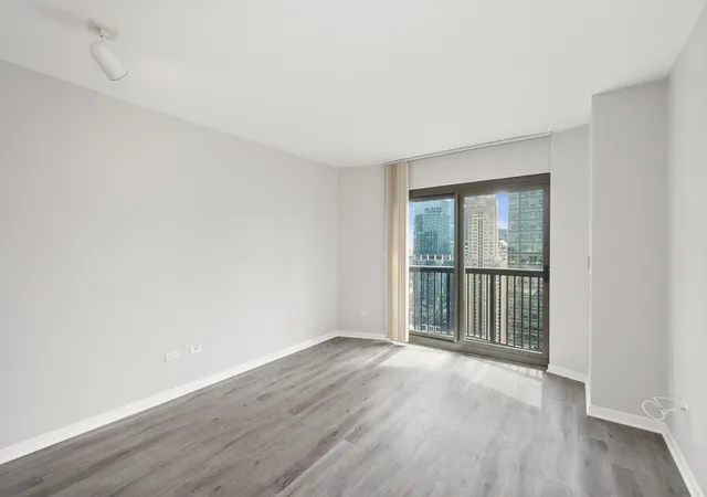 3rd image of 400 N La Salle Dr #3306, Chicago, IL 60654 | MLS# 12663225
