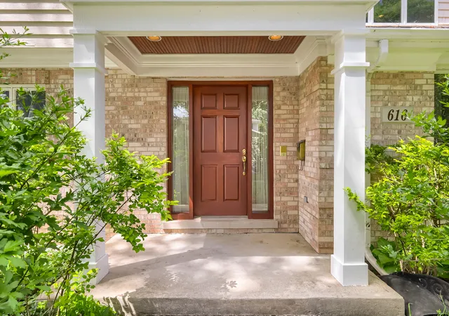 Photo 3 of Single family home for sale at 616 W Park St, Arlington Heights, IL 60005 | MLS# 12663348 | Listing updated on 2026-09-13