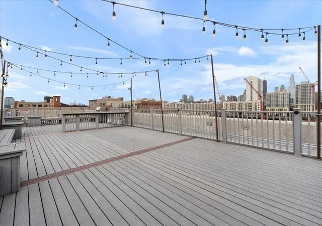 Homes for sale in Chicago, IL | 680 N Green Street, Chicago, IL 60642 | Houzeo