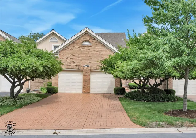 Homes for sale in Orland Park, IL | 14727 Golf Rd, Orland Park, IL 60462 | MLS# 12663504