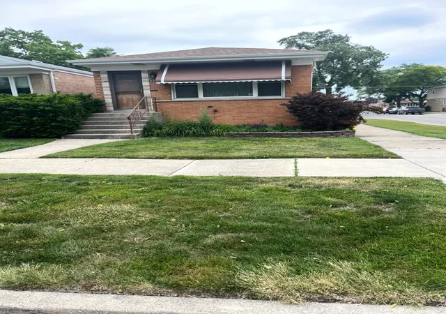 Photo 1 of Single family home for sale at 5959 S Rutherford Ave, Chicago, IL 60638 | MLS# 12663534 | Listing updated on 2026-09-04