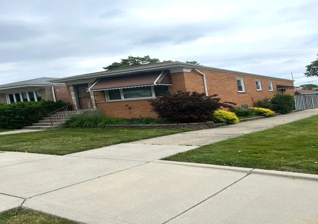 Photo 2 of Single family home for sale at 5959 S Rutherford Ave, Chicago, IL 60638 | MLS# 12663534 | Listing updated on 2026-09-04
