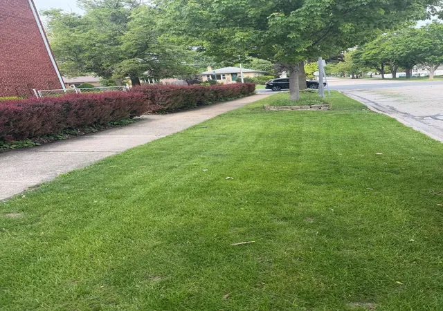 3rd image of 701 S La Grange Rd, La Grange, IL 60525 | MLS# 12663539