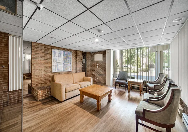 2nd image of 2325 N Neva Ave, Chicago, IL 60707