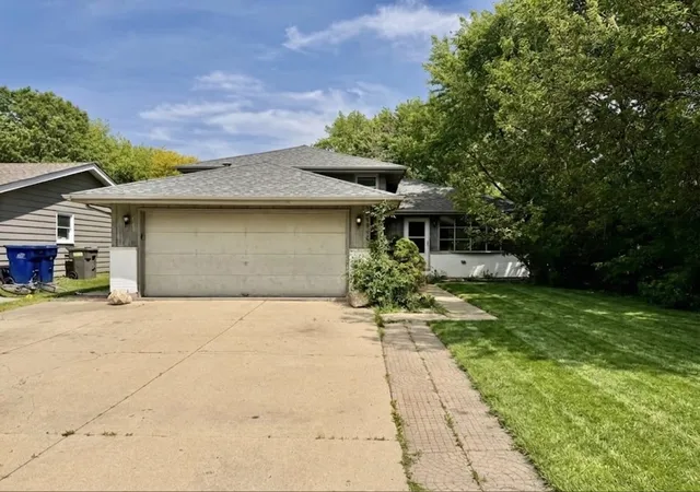 Photo 1 of Single family home for sale at 28w560 Bolles Ave, West Chicago, IL 60185 | MLS# 12663558 | Listing updated on 2026-10-15