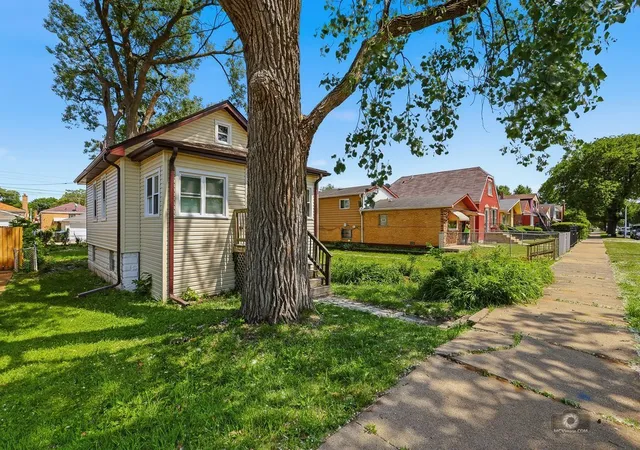 Homes for sale in Chicago, IL | 8721 S Constance Ave, Chicago, IL 60617 | MLS# 12663597