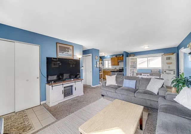 4th image of 310 Maricopa Ln, Hoffman Estates, IL 60169 | MLS# 12663631