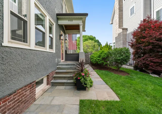 5th image of 1132 Ashland Ave, Wilmette, IL 60091 | MLS# 12663645