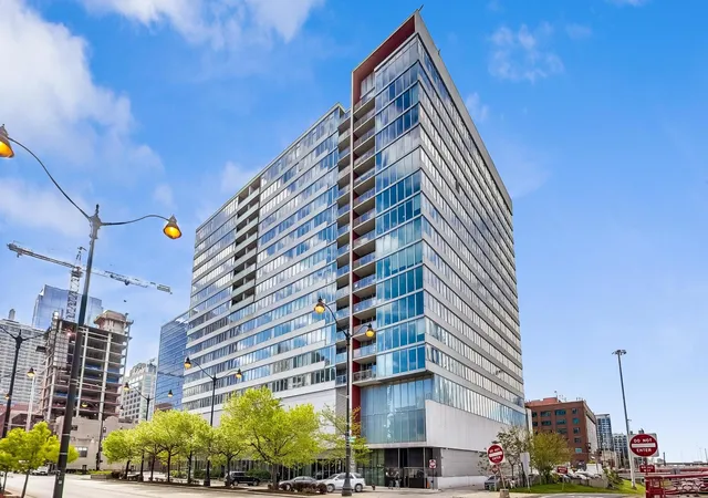 Homes for sale in Chicago, IL | 659 W Randolph Ave #1716, Chicago, IL 60661 | MLS# 12663679