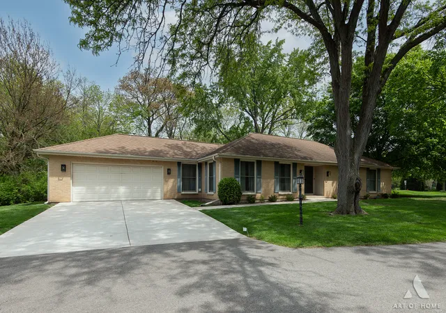 1st image of 2 Dogwood Rd, Rolling Meadows, IL 60008 | MLS# 12663682