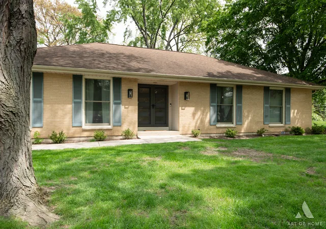 37th image of 2 Dogwood Rd, Rolling Meadows, IL 60008 | MLS# 12663682
