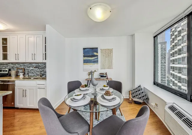 5th image of 155 N Harbor Dr #2404, Chicago, IL 60601 | MLS# 12663683