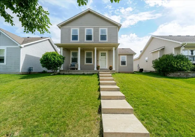 Homes for sale in Normal, IL | 3585 Silverado Trl, Normal, IL 61761 | MLS# 12663687