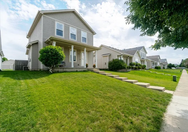 Homes for sale in Normal, IL | 3585 Silverado Trl, Normal, IL 61761 | MLS# 12663687