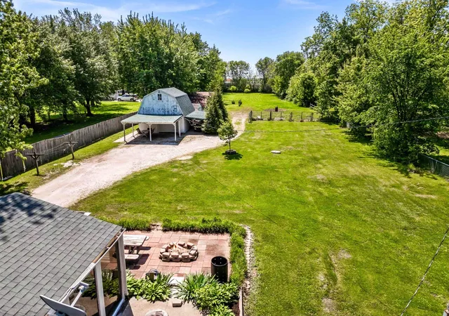 Homes for sale in Bloomington, IL | 209 Woodrig Rd, Bloomington, IL 61704 | MLS# 12663762