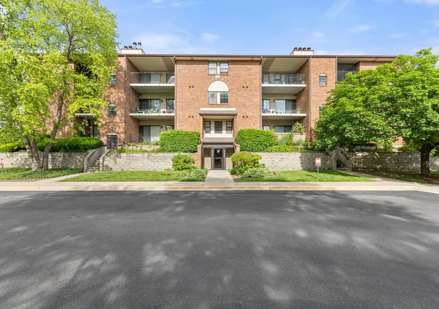 1st image of 720 Weidner Rd #307, Buffalo Grove, IL 60089 | MLS# 12663815
