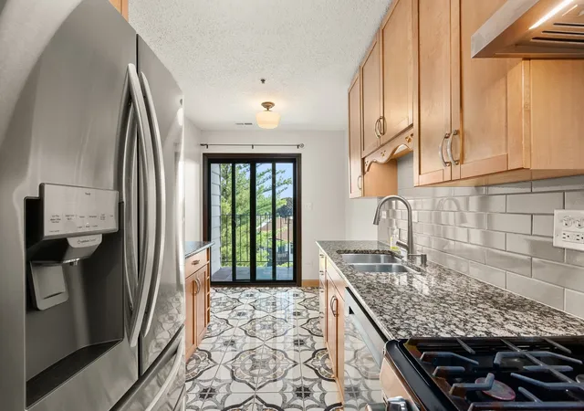 4th image of 720 Weidner Rd #307, Buffalo Grove, IL 60089 | MLS# 12663815