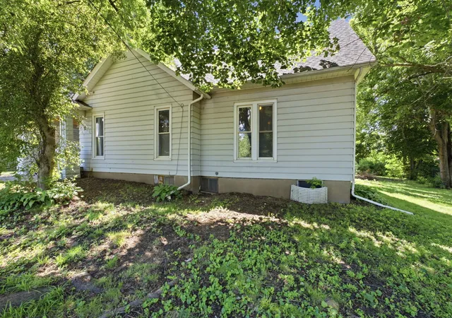 Homes for sale in Orion, IL | 908 4Th St, Orion, IL 61273 | MLS# 12663849