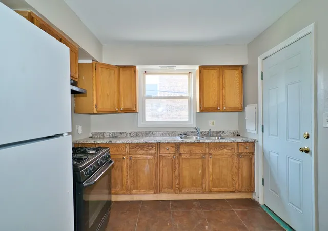 5th image of 118 N Menard Ave, Chicago, IL 60644 | MLS# 12663969
